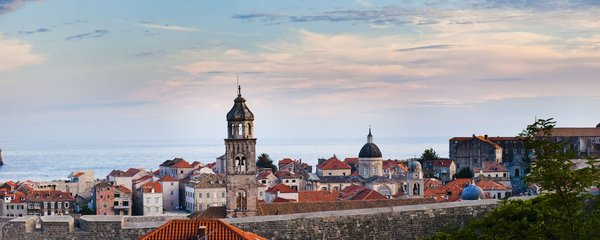Où séjourner pour des vacances en Croatie avec des ateliers de poterie et des excursions en bateau?